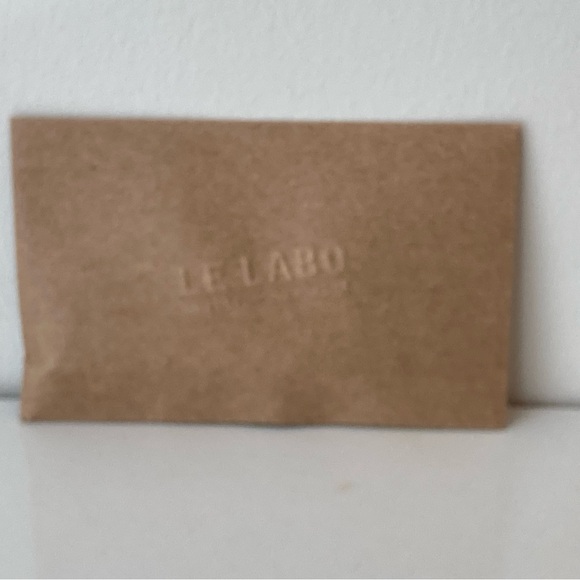 Le Labo Santal 33 EDP / Perfume 0.75ml Sample Brand New & Sealed - Picture 2 of 2